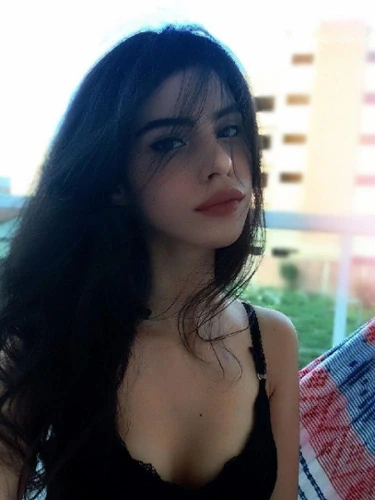 Marina, 29